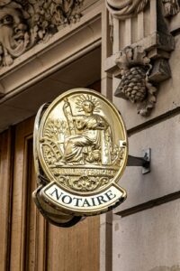 Panonceau déesse d'un Notaire à Dole